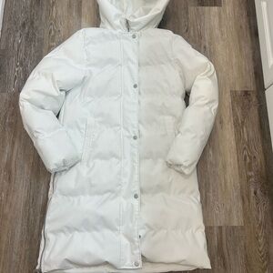 HIT SALE💥🔥 like new Women's long White Hooded Puffer